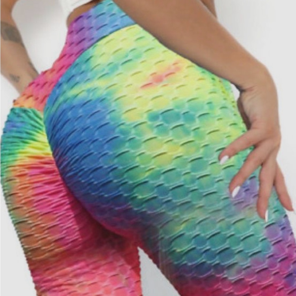 NWT 2 for $8 COCO LEGGINGS S/M ANT-CELLULITE SCRUNCH REAR 3/4th LENGTH